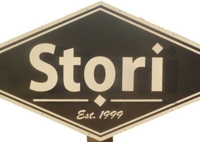 127 – Stori Enterprises Poly Feeder
